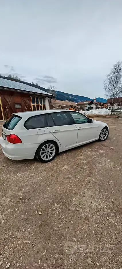 Usata BMW 320 184 CV (135 kW) 2010 Bianco Station wagon