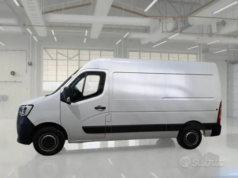 Usata Renault Master 135 CV (99 kW) 2022 Bianco Monovolume