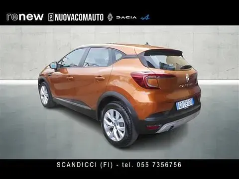 Usata Renault Captur Zen 100 CV (73 kW) 2021 Arancione SUV