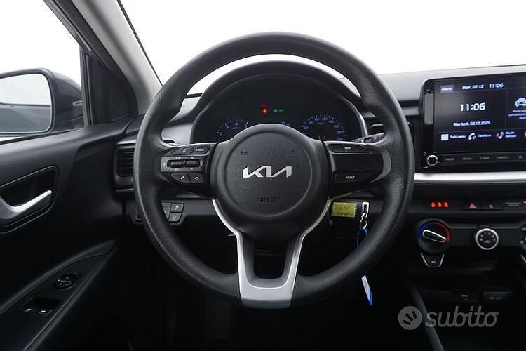 Usata Kia Stonic Urban 84 CV (61 kW) 2022 Grigio SUV