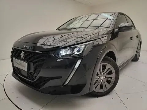 Usata Peugeot e-208 Allure 100 kW (136 CV) 2024 Utilitaria