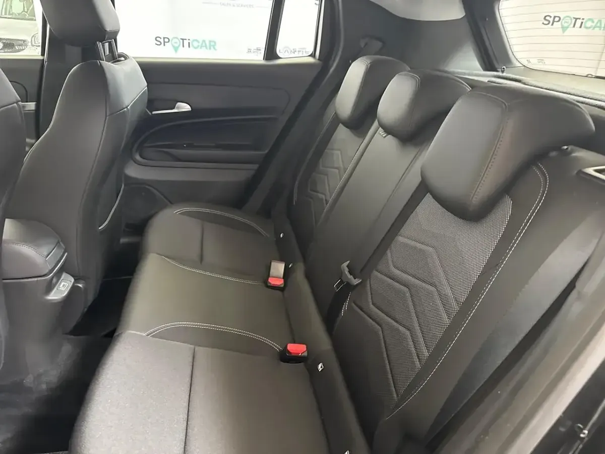 Usata Jeep Avenger Altitude 101 CV (74 kW) 2024 Nero SUV