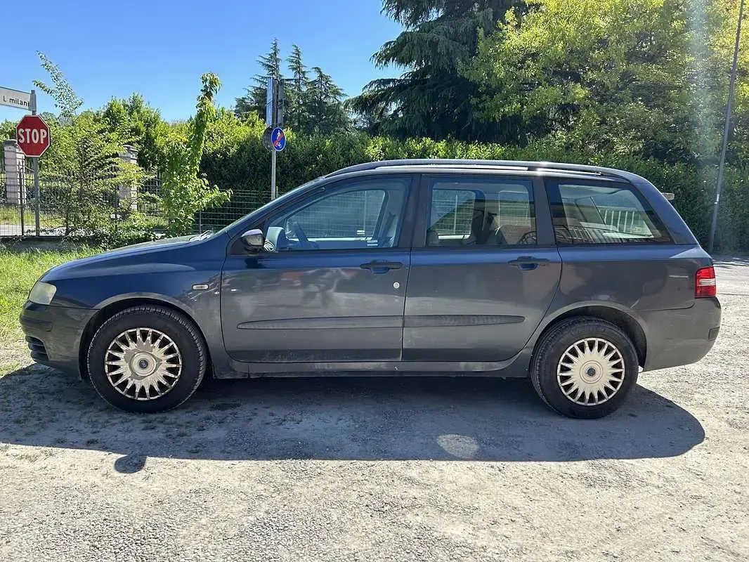 Usata Fiat Stilo Dynamic 140 CV (102 kW) 2004 Grigio Station wagon