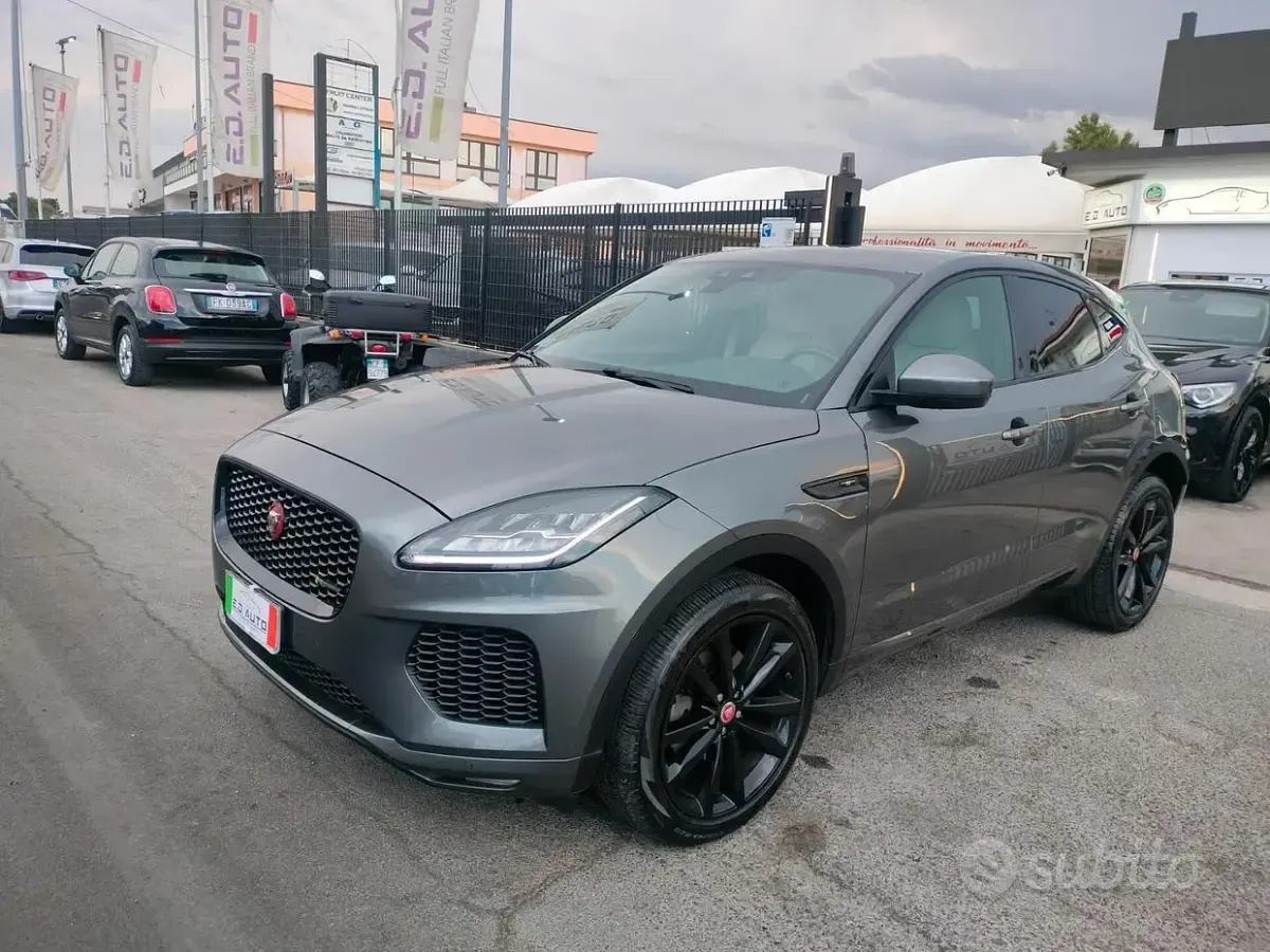 Usata Jaguar E-Pace R-Dynamic 150 CV (110 kW) 2018 Grigio SUV