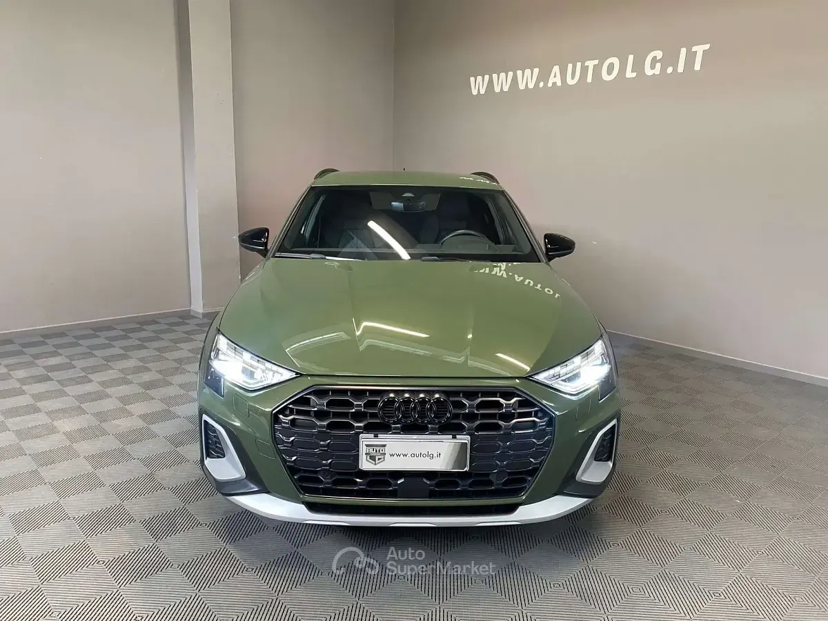 Usata Audi A3 Ambiente 150 CV (110 kW) 2024 Verde Berlina