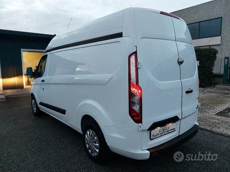 Usata Ford Transit Custom 131 CV (96 kW) 2023 Bianco Berlina