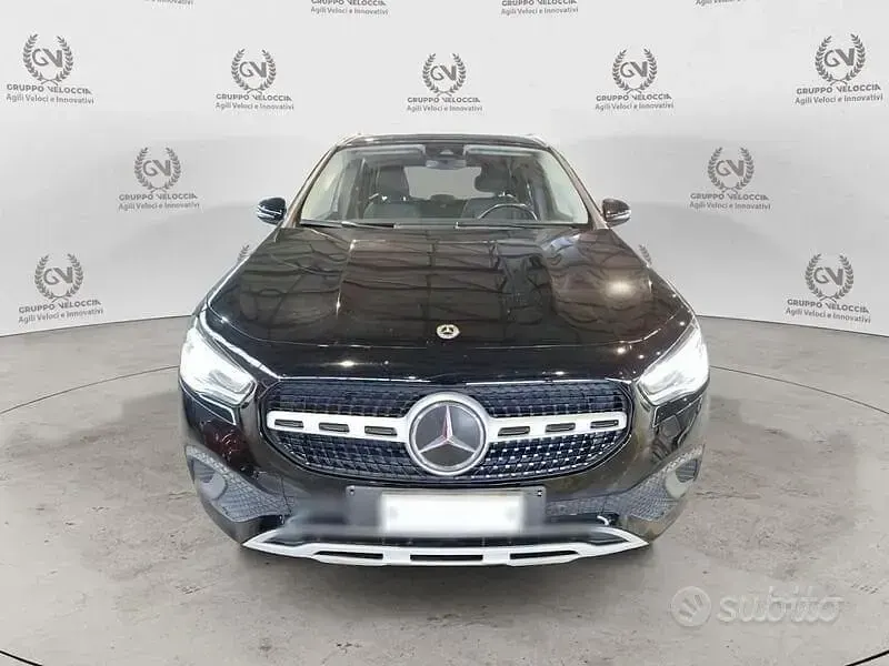 Occasion Mercedes GLA200 Business 150 ch (110 kW) 2021 Noir SUV