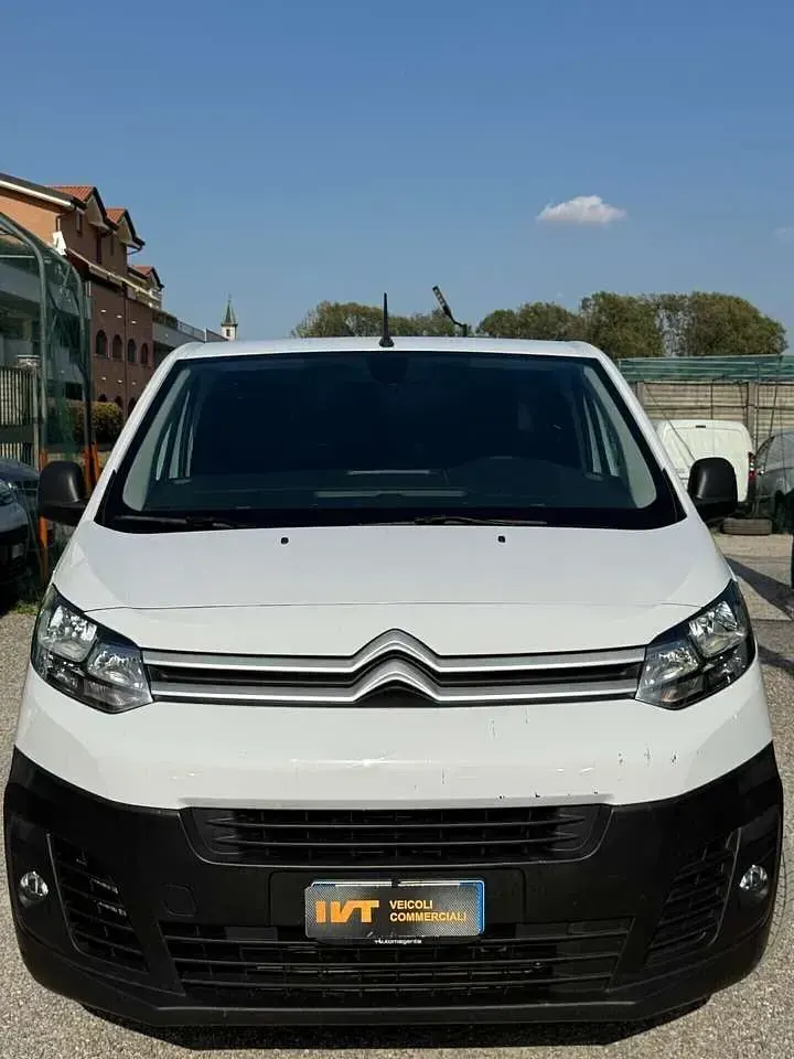 Usata Citroën Jumpy 120 CV (88 kW) 2022 Bianco Monovolume