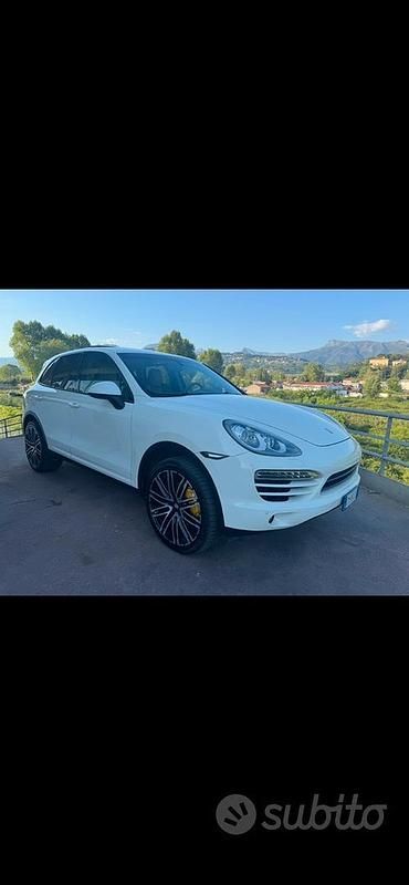 Usata Porsche Cayenne Platinum Edition 300 CV (220 kW) 2011 Bianco SUV