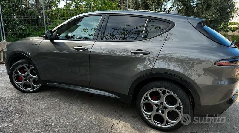 Usata Alfa Romeo Tonale 180 CV (132 kW) 2022 Grigio SUV