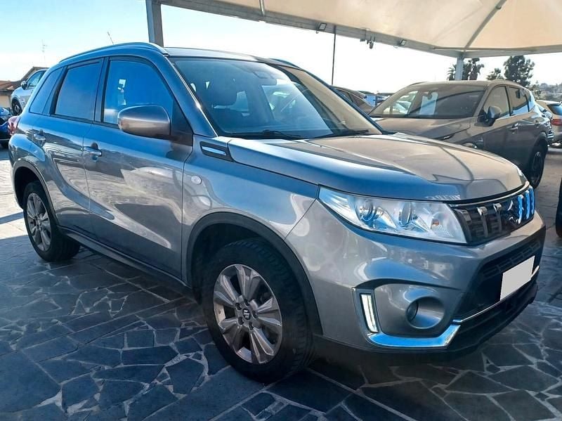 Usata Suzuki Vitara 111 CV (81 kW) 2019 Grigio SUV
