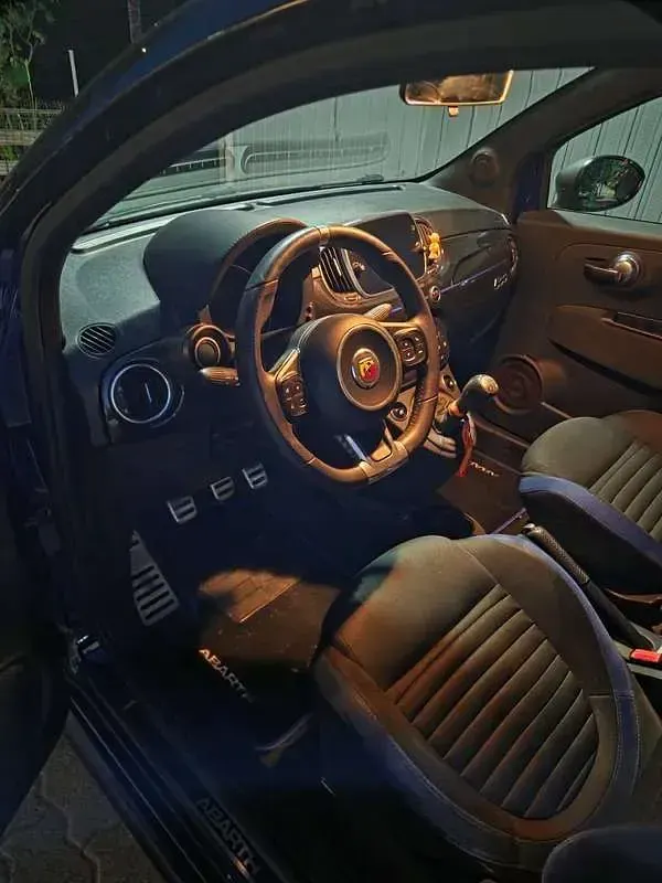 Usata Abarth 595 165 CV (121 kW) 2021 Blu/azzurro Utilitaria