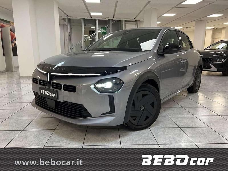 Other Nuova 2025 Lancia Ypsilon Utilitaria | 18.300 € (Super prezzo) - Immagine 1/4