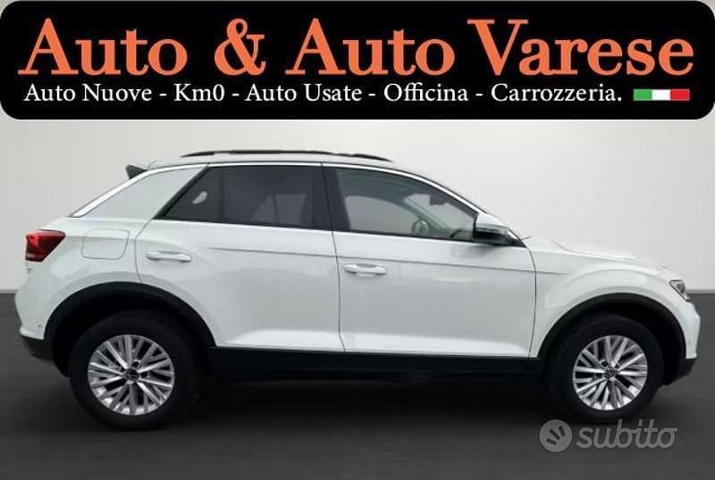 Usata VW T-Roc Life 110 CV (80 kW) 2023 Bianco SUV