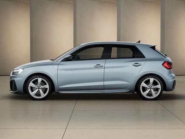 Nuova Audi A1 Sportback S-Line 116 CV (85 kW) 2026 Grigio freccia perla nero mito Utilitaria