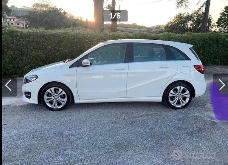 Bianco Usata 2018 Mercedes B200 Premium Monovolume | 12.900 € (Ottimo prezzo) - Immagine 1/4