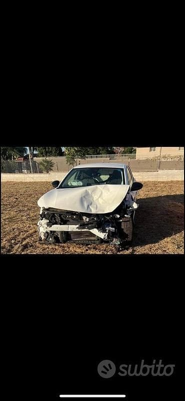 Usata Peugeot 208 2023 Bianco Utilitaria