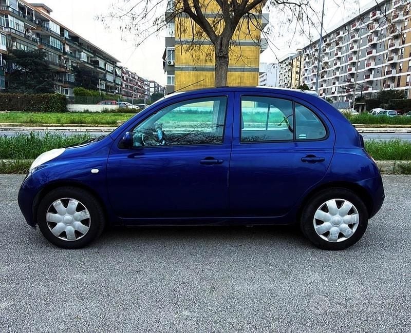 Usata Nissan Micra 65 CV (47 kW) 2005 Blu Berlina