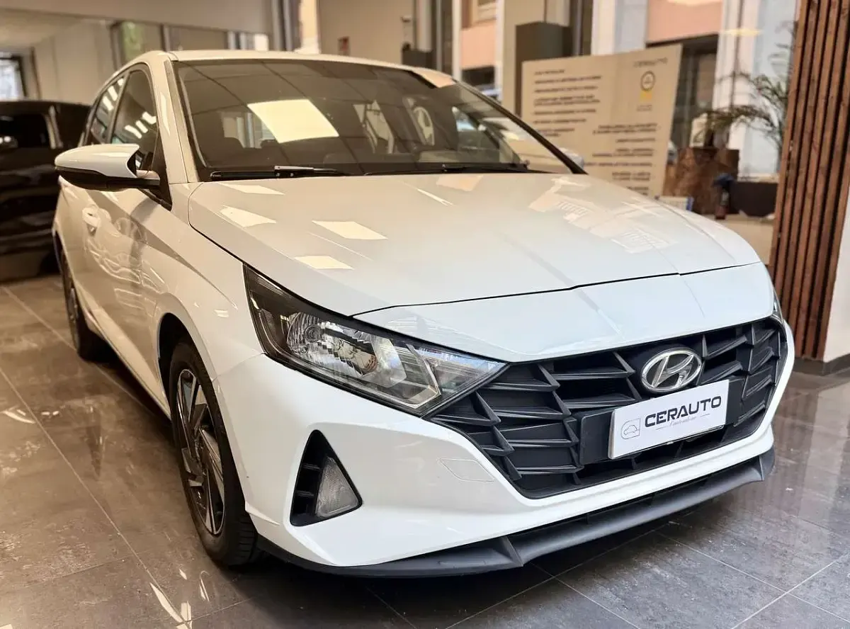 Usata Hyundai i20 84 CV (61 kW) 2022 Bianco Utilitaria