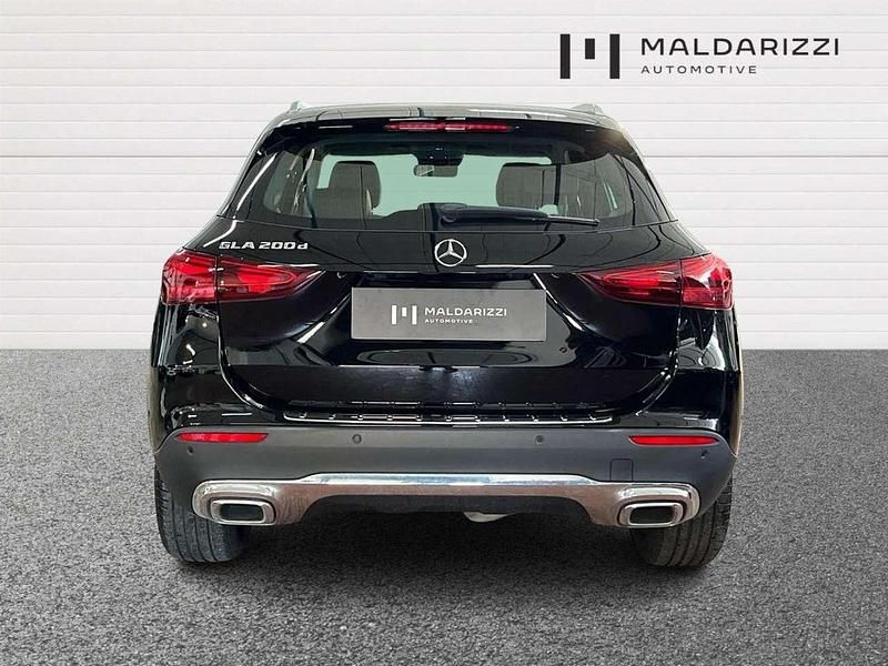Usata Mercedes GLA200 Advanced Plus 150 CV (110 kW) 2024 Nero SUV