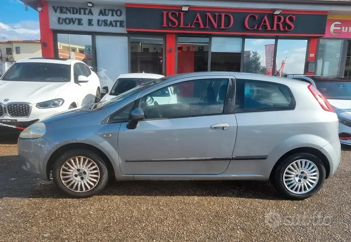 Usata Fiat Punto 69 CV (50 kW) 2006 Grigio Utilitaria