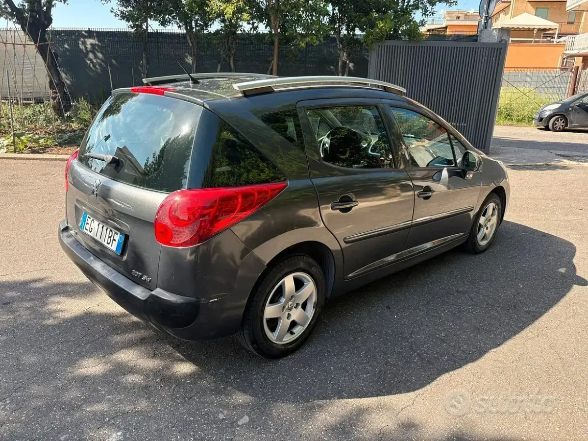 Usata Peugeot 207 112 CV (82 kW) 2012 Grigio Station wagon