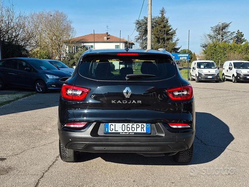 Second-hand Renault Kadjar Business 116 CP (85 kW) 2022 Negru SUV
