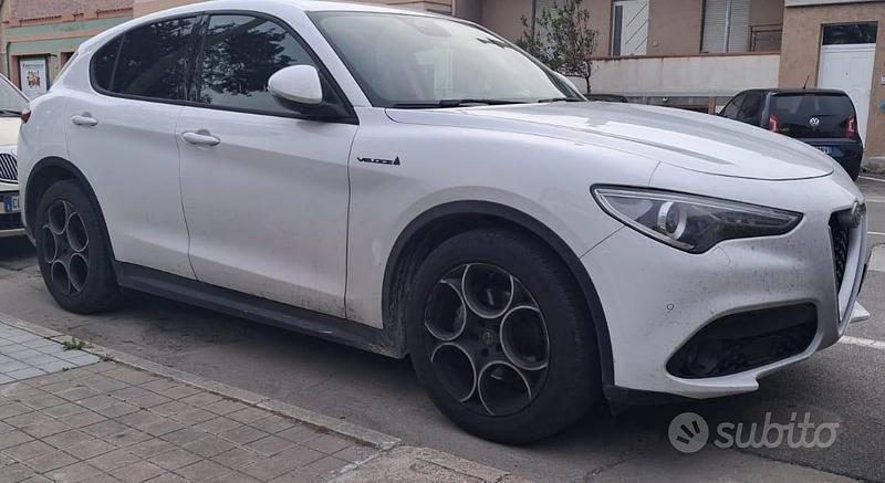 Usata Alfa Romeo Stelvio Veloce 180 CV (132 kW) 2017 Bianco SUV