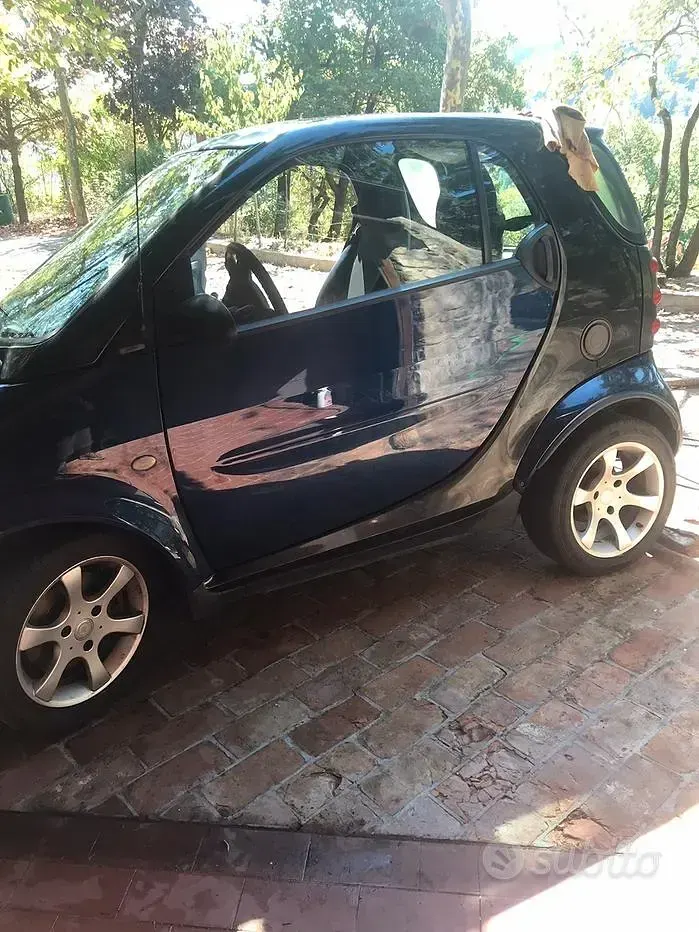 Usata Smart ForTwo Coupé 41 CV (30 kW) 2004 Blu Coupé