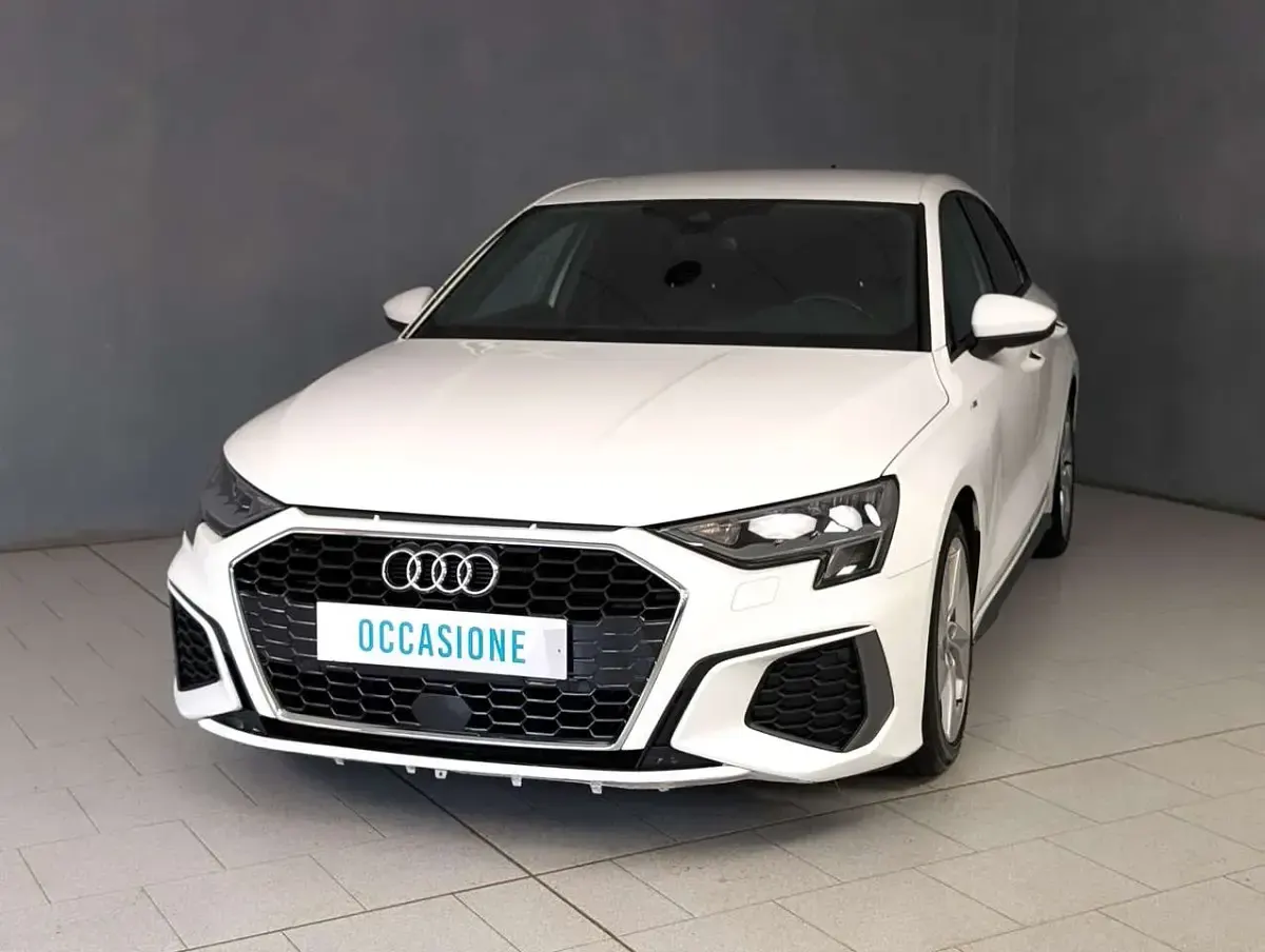 Usata Audi A3 S-Line 204 CV (150 kW) 2023 Bianco Berlina