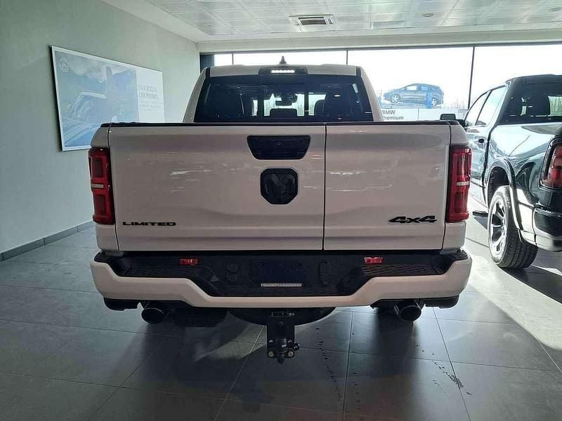 Usata RAM 1500 540 CV (397 kW) 2024 Bianco Pick-up