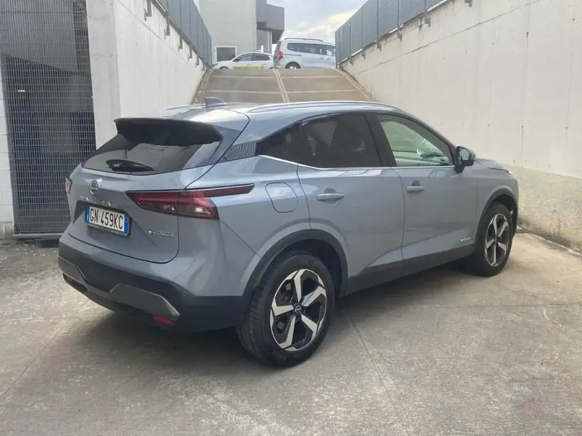 Usata Nissan Qashqai N-Connecta 190 CV (139 kW) 2023 Grigio SUV