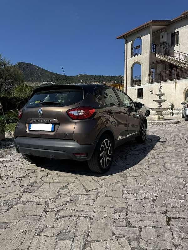 Usata Renault Captur 90 CV (66 kW) 2014 SUV