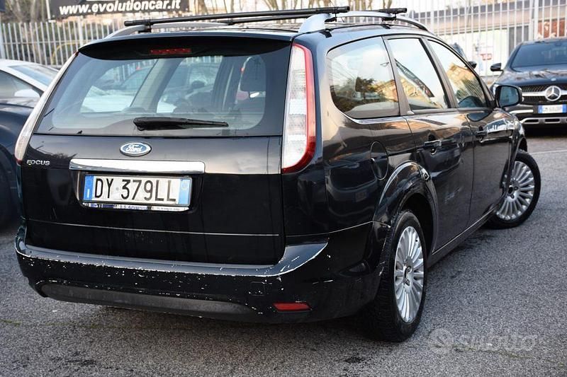 Usata Ford Focus 145 CV (106 kW) 2009 Nero pastello Station wagon