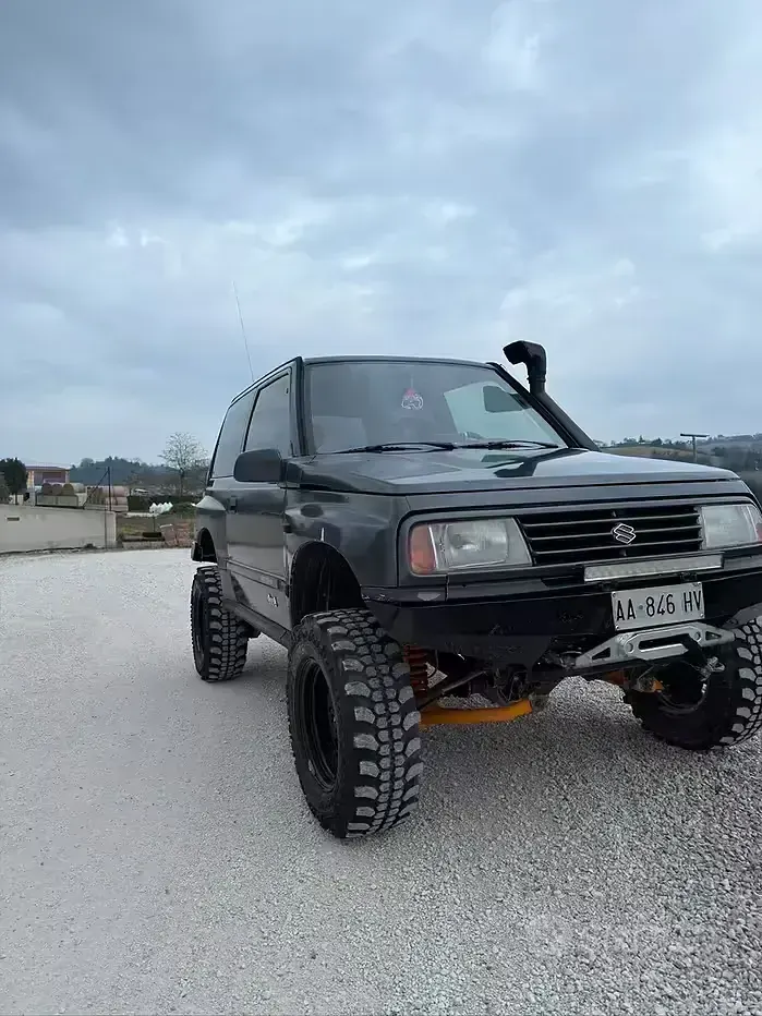 Usata Suzuki Vitara 75 CV (55 kW) 1992 SUV