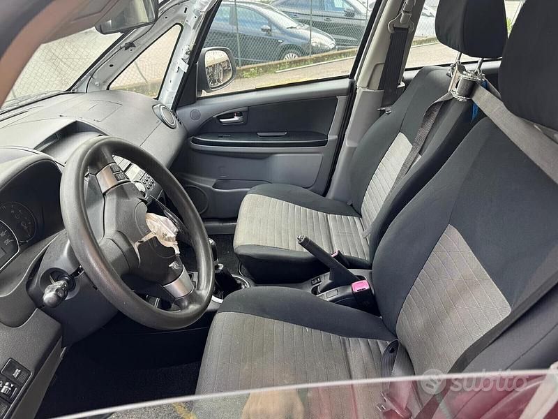 Usata Suzuki SX4 107 CV (78 kW) 2008 Bianco Station wagon