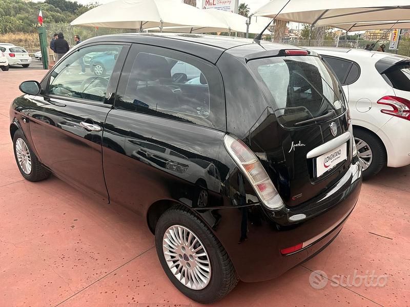 Usata Lancia Ypsilon 75 CV (55 kW) 2008 Nero Utilitaria