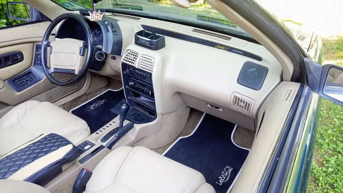 Usata Chrysler Le Baron 143 CV (105 kW) 1993 Verde Cabrio