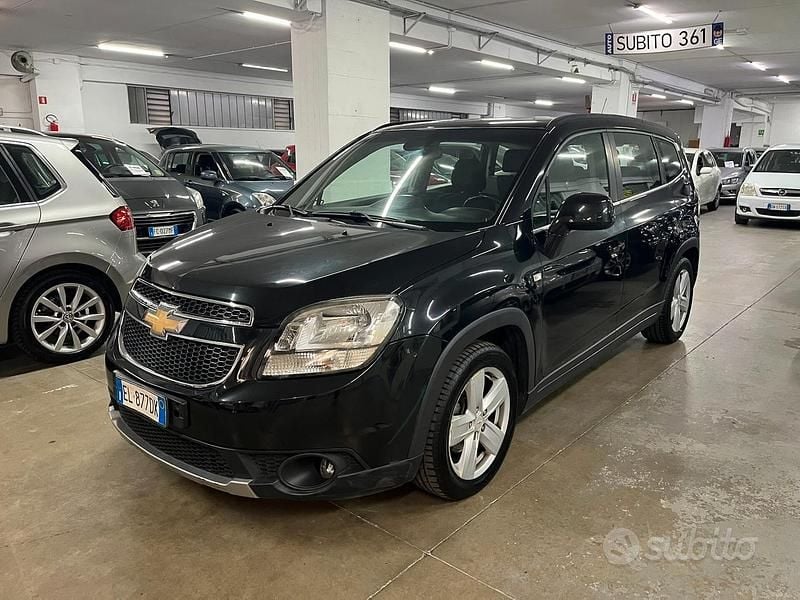 Nero Usata 2012 Chevrolet Orlando Monovolume | 6900 € (Buon prezzo) - Immagine 1/4
