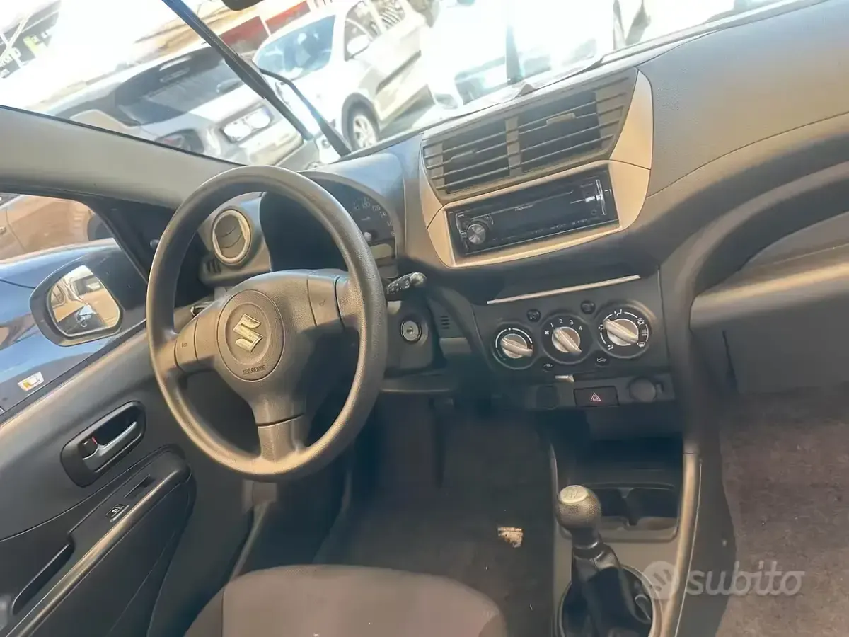 Usata Suzuki Alto 68 CV (50 kW) 2014 Bianco Utilitaria