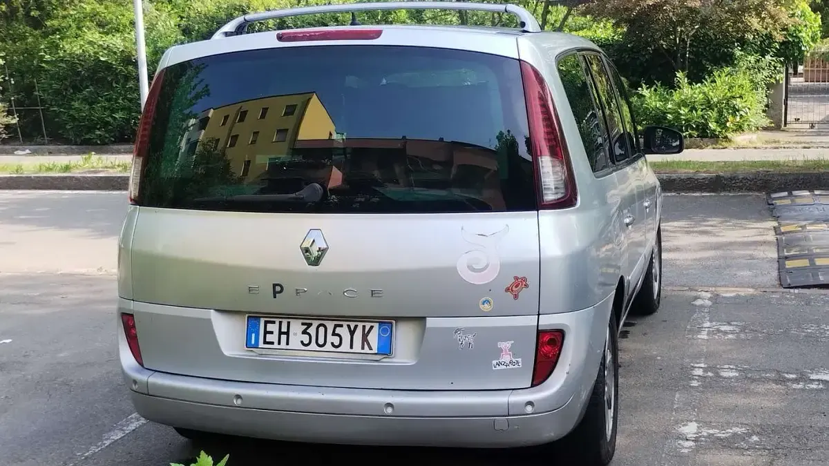 Usata Renault Espace 129 CV (94 kW) 2008 Argento Monovolume