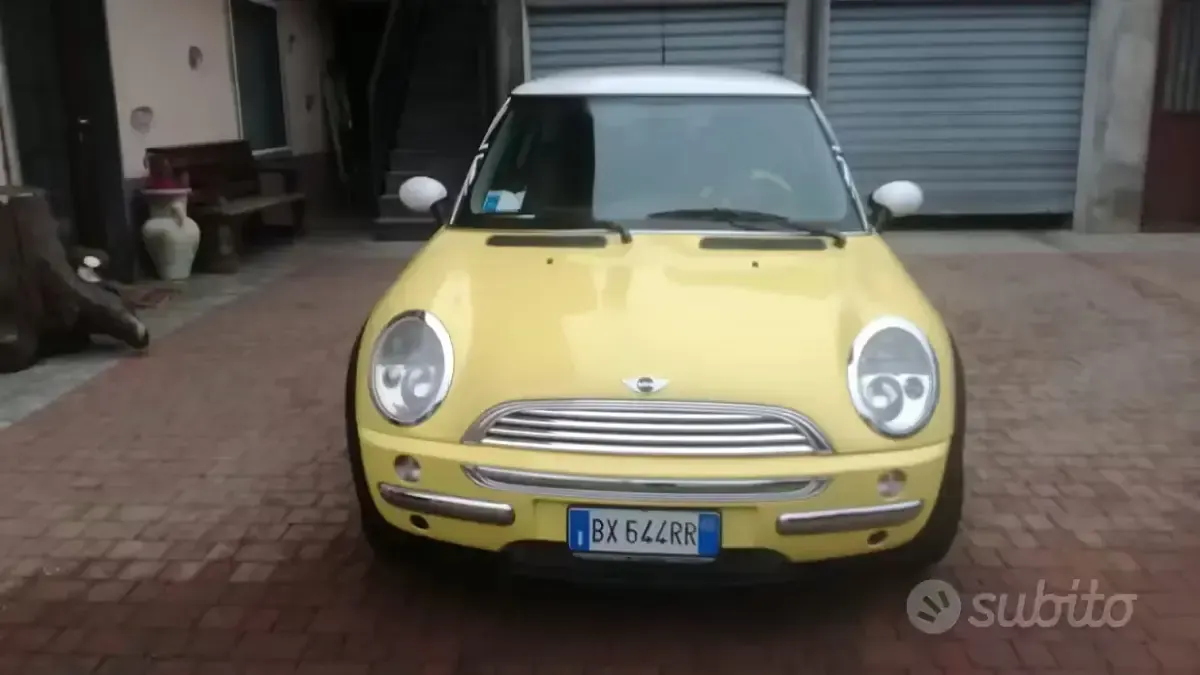 Usata Mini Cooper 116 CV (85 kW) 2002 Giallo Utilitaria