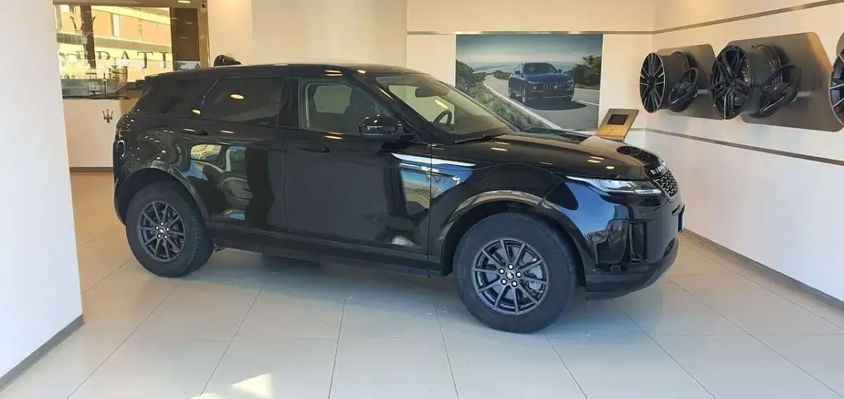 Usata Land Rover Range Rover evoque S 150 CV (110 kW) 2019 Nero metallizzato SUV