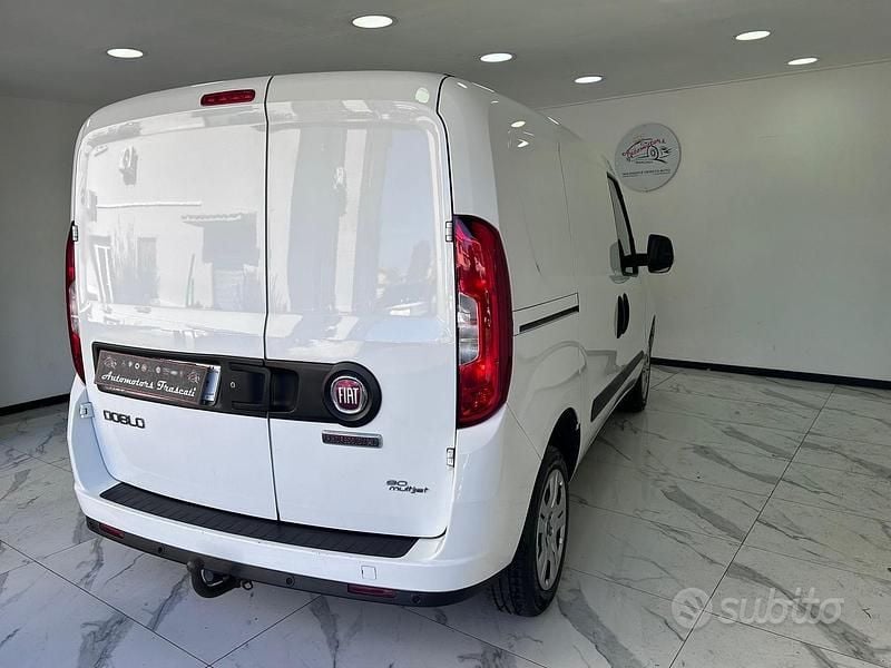 Usata Fiat Doblò 90 CV (66 kW) 2015 Bianco Monovolume