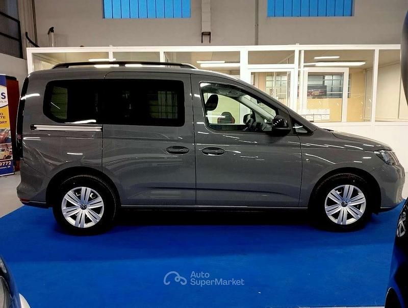 Nuova VW Caddy 122 CV (89 kW) 2026 Grigio puro Monovolume