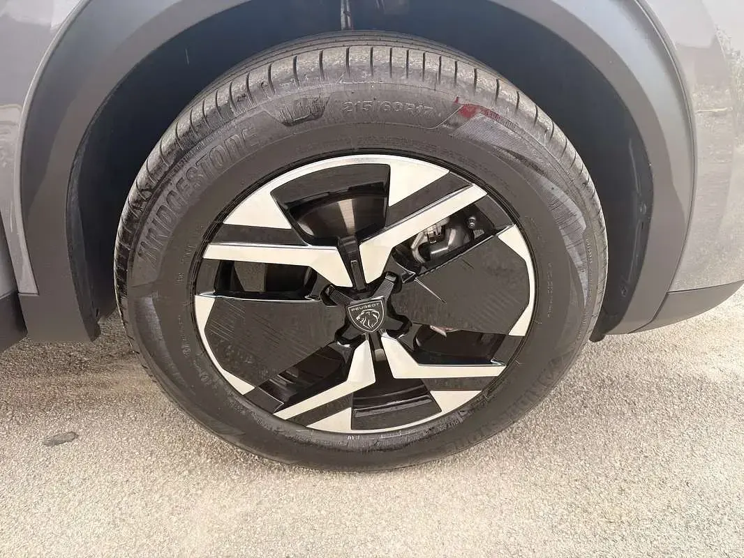 Usata Peugeot 2008 GTi 136 CV (100 kW) 2026 SUV