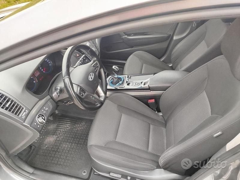 Usata Hyundai i40 Style 136 CV (100 kW) 2013 Grigio Station wagon