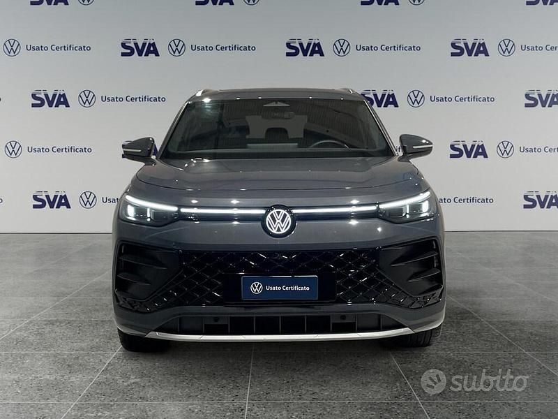 Nuova VW Tayron R-line 193 CV (141 kW) 2025 Grigio SUV