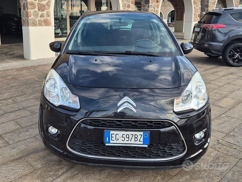 Nero Usata 2011 Citroën C3 Exclusive Tre volumi | 5100 € (Buon prezzo) - Immagine 1/4