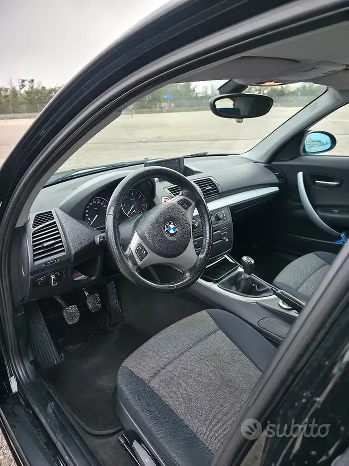 Usata BMW 120 163 CV (119 kW) 2005 Nero Utilitaria